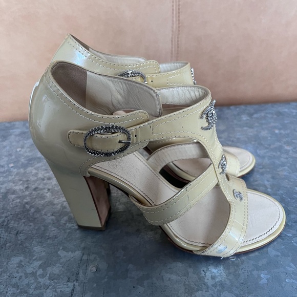 Authentic Chanel Patent Crystal CC Sandals size 38.5 Beige Clair - Picture 4 of 5